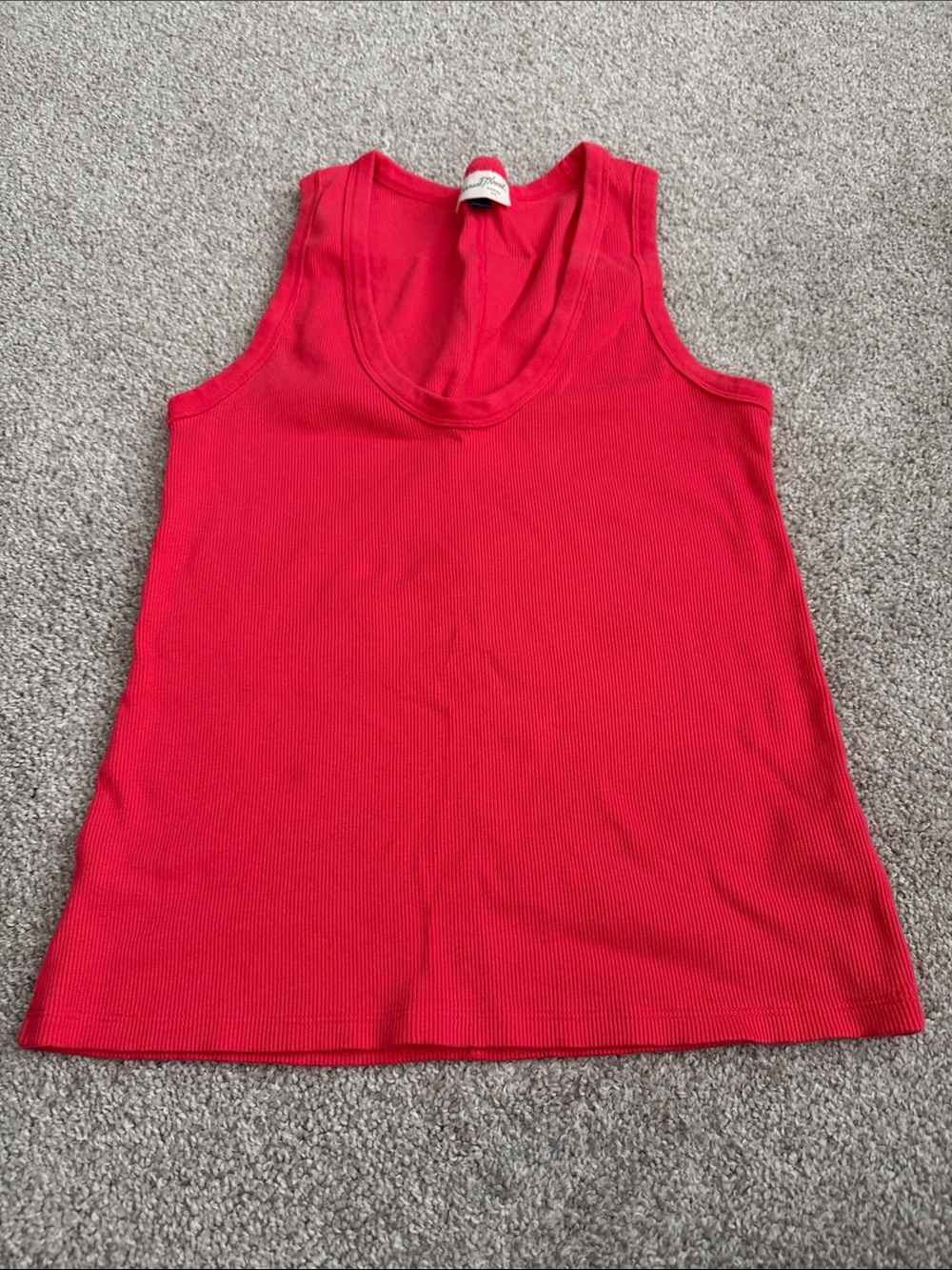 Universal Thread Women’s 5 Pack Tank Tops - Olive Green, White, Light Pink… - Picture 13 of 16